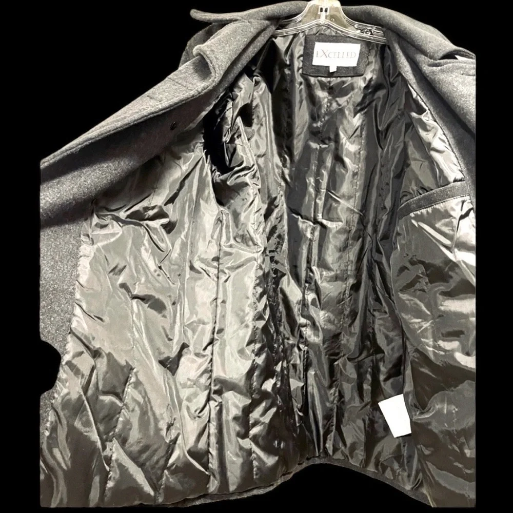 Double Breasted Peacoat •Men• - Picture 5 of 10